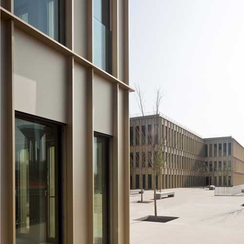 HEC PARIS EXTENDS ITS DEVELOPMENT AND OPENS NEW STATE-OF-THE-ART ACADEMIC BUILDING / AN INNOVATIVE DESIGN ©-Ute-Zscharnt-for-David-Chipperfield-Architects