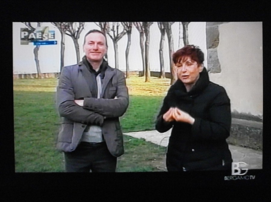ANCHORWOMAN FRANCESCA MANENTI DURING THE INTERVIEW WITH ROBERTO ALBORGHETTI 