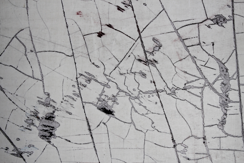 CRACKS  © ROBERTO ALBORGHETTI