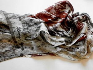 © Roberto Alborghetti – LaceR/Actions – Limited-Edition Silk Scarves